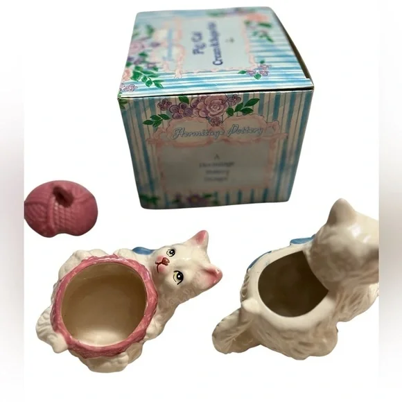 Vintage 1993 Cat with yarn Creamer and Sugar Set - Picture 3 of 10